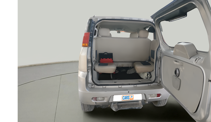 2013 Mahindra Quanto C6, Diesel, Manual, 1,37,730 km, exterior