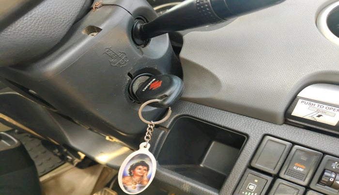 2011 Maruti Wagon R 1.0 VXI, Petrol, Manual, 90,866 km, interior