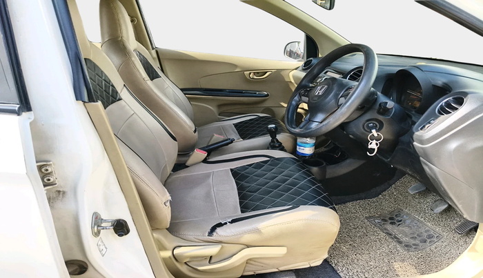 2013 Honda Amaze 1.2L I-VTEC S, Petrol, Manual, 1,17,946 km, interior