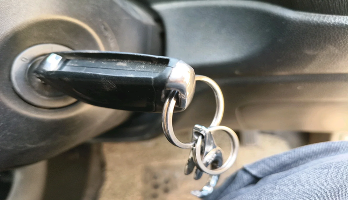 2013 Honda Amaze 1.2L I-VTEC S, Petrol, Manual, 1,17,946 km, interior