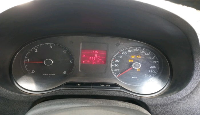 2013 Volkswagen Polo HIGHLINE DIESEL, Diesel, Manual, 1,25,274 km, interior