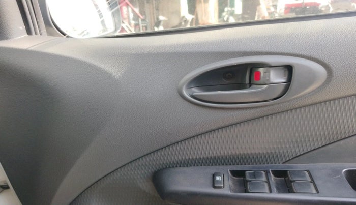 2012 Toyota Etios G, CNG, Manual, 1,67,305 km, interior