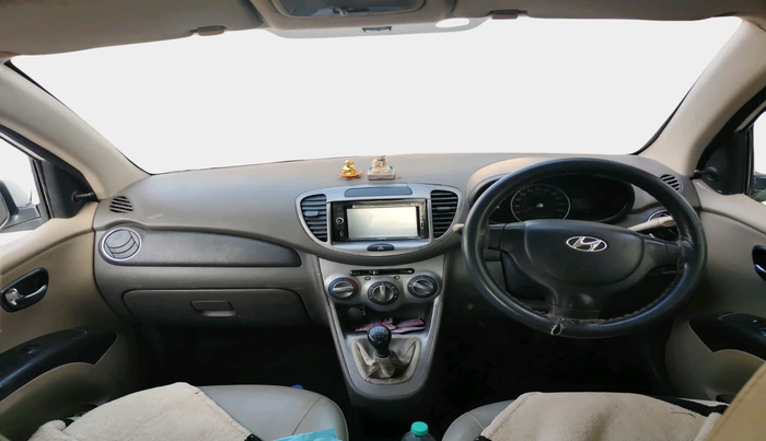 2011 Hyundai i10 MAGNA 1.1, Petrol, Manual, 1,17,880 km, interior