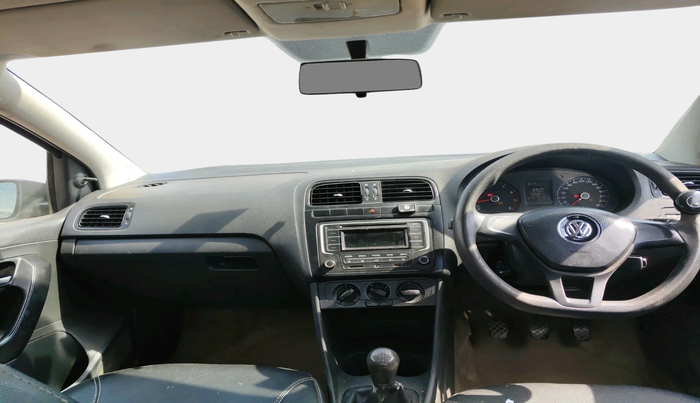 2016 Volkswagen Ameo COMFORTLINE 1.2L, Petrol, Manual, 2,05,971 km, interior