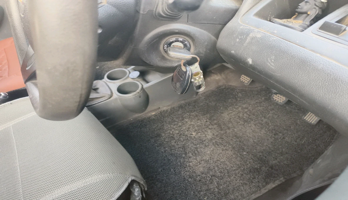 2013 Chevrolet Beat PS PETROL, Petrol, Manual, 91,950 km, interior