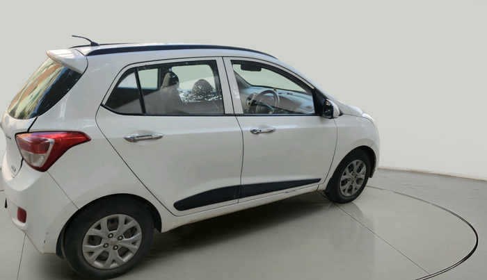 2015 Hyundai Grand i10 SPORTZ 1.2 KAPPA VTVT, Petrol, Manual, 1,03,912 km, exterior