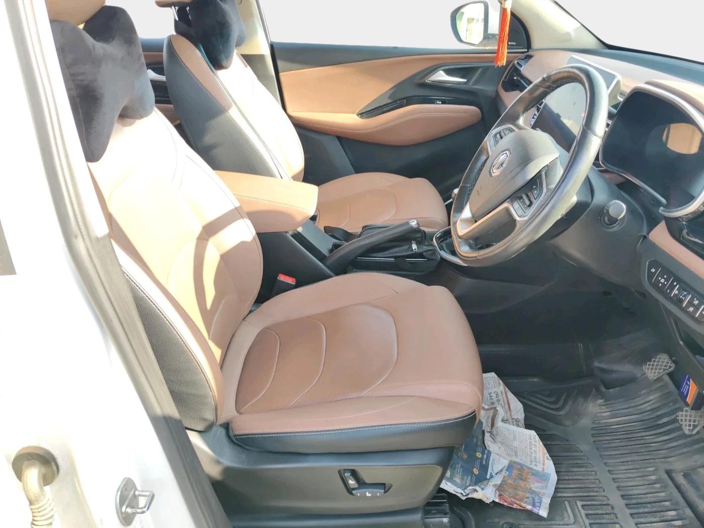 2023 MG HECTOR PLUS SHARP PRO 2.0 TURBO DIESEL 6 STR, Diesel, Manual, 35,709 km, interior