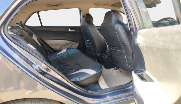 2015 Hyundai Grand i10 SPORTZ 1.1 CRDI, Diesel, Manual, 95,550 km, interior