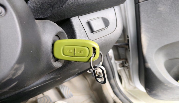 2020 Renault Kwid RXL 1.0, Petrol, Manual, 27,577 km, interior