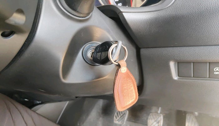 2022 Maruti Swift VXI, Petrol, Manual, 15,998 km, interior