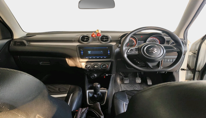 2022 Maruti Swift VXI, Petrol, Manual, 15,998 km, interior