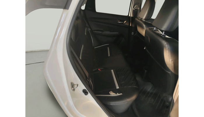 2022 Maruti Swift VXI, Petrol, Manual, 15,998 km, interior