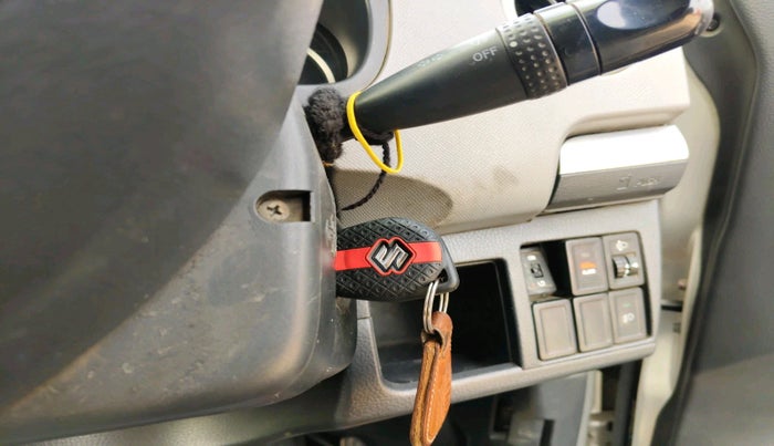 2012 Maruti Wagon R 1.0 VXI, Petrol, Manual, 1,25,703 km, interior