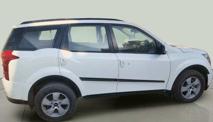 2012 Mahindra XUV500 W8, Diesel, Manual, 1,81,360 km, exterior