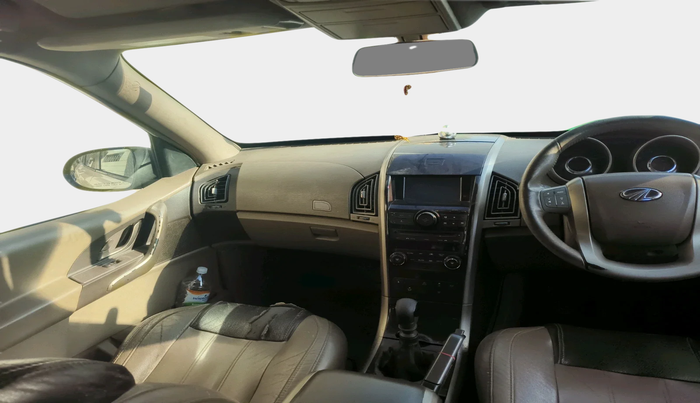 2012 Mahindra XUV500 W8, Diesel, Manual, 1,81,360 km, interior