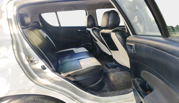 2013 Maruti Swift VDI, Diesel, Manual, 1,23,663 km, interior