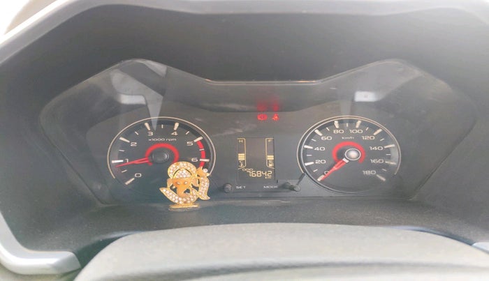 2016 Mahindra Kuv100 K8 5 STR, Petrol, Manual, 76,842 km, interior