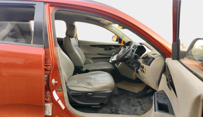 2016 Mahindra Kuv100 K8 5 STR, Petrol, Manual, 76,842 km, interior