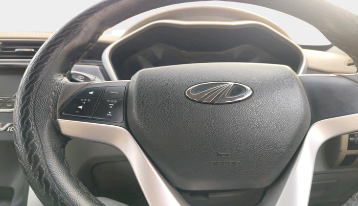 2016 Mahindra Kuv100 K8 5 STR, Petrol, Manual, 76,842 km, interior