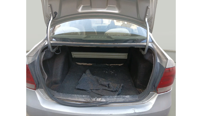 2012 Volkswagen Vento TRENDLINE DIESEL 1.6, Diesel, Manual, 1,35,611 km, exterior