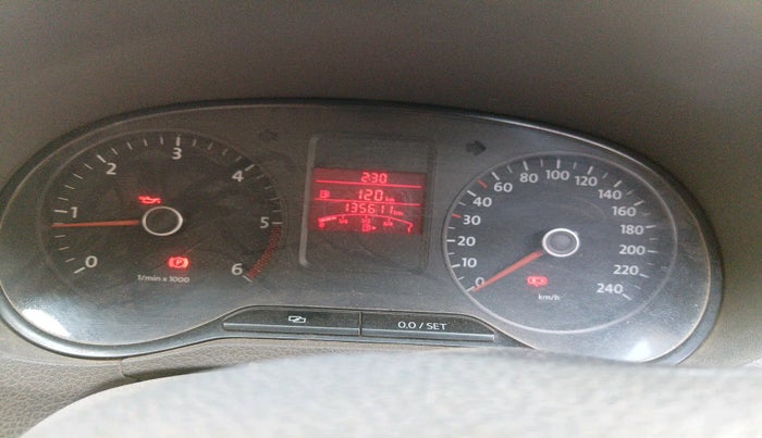 2012 Volkswagen Vento TRENDLINE DIESEL 1.6, Diesel, Manual, 1,35,611 km, interior