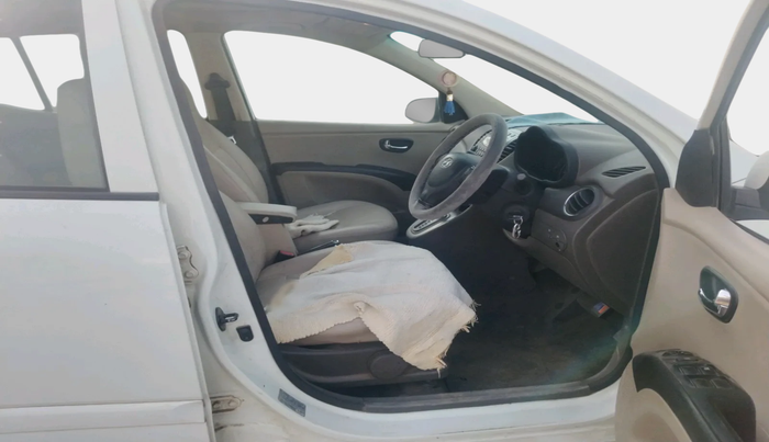 2013 Hyundai i10 ASTA 1.2 AT SUNROOF, Petrol, Automatic, 75,758 km, interior