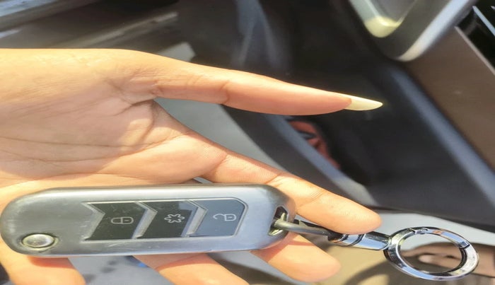 2025 Mahindra SCORPIO-N Z8 L DIESEL AT 2WD 7 STR, Diesel, Automatic, 14,316 km, interior