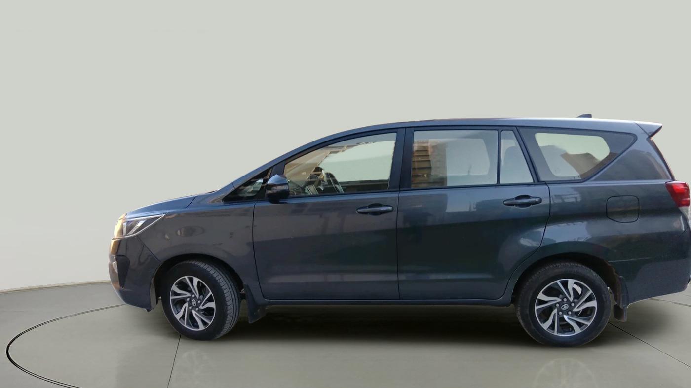 2022 Toyota Innova Crysta 2.4 GX AT 8 STR, Diesel, Automatic, 81,520 km, exterior