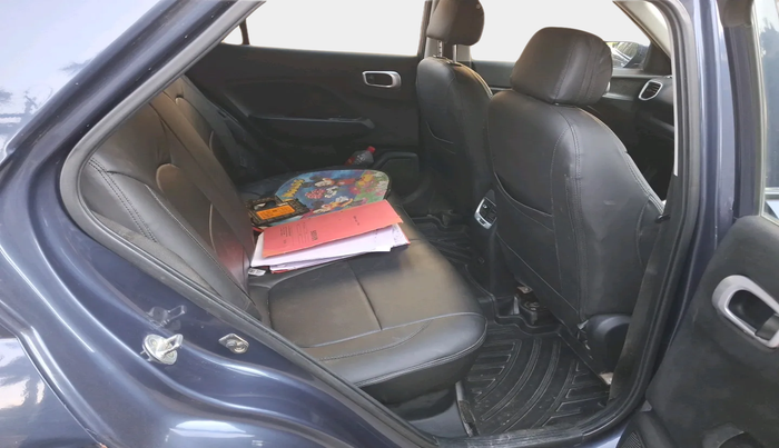 2022 Hyundai VENUE SX 1.5 CRDI, Diesel, Manual, 2,03,631 km, interior