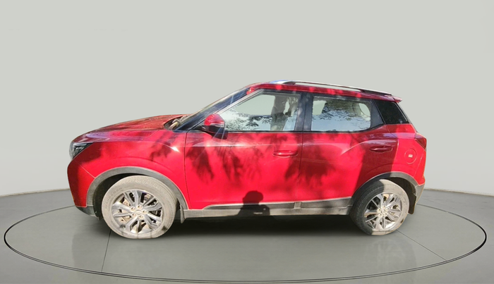 2019 Mahindra XUV300 W8 (O) 1.2 PETROL, Petrol, Manual, 32,984 km, exterior