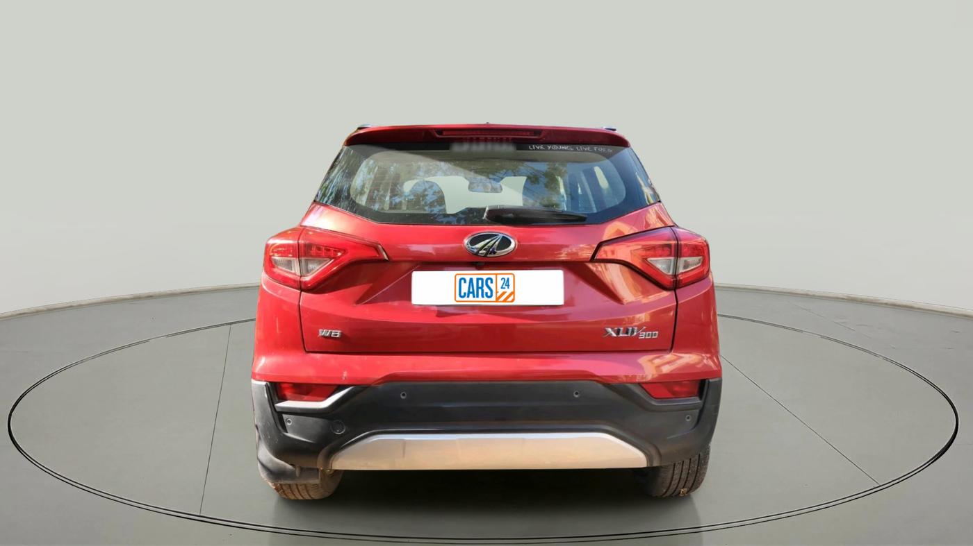 2019 Mahindra XUV300 W8 (O) 1.2 PETROL, Petrol, Manual, 32,984 km, exterior
