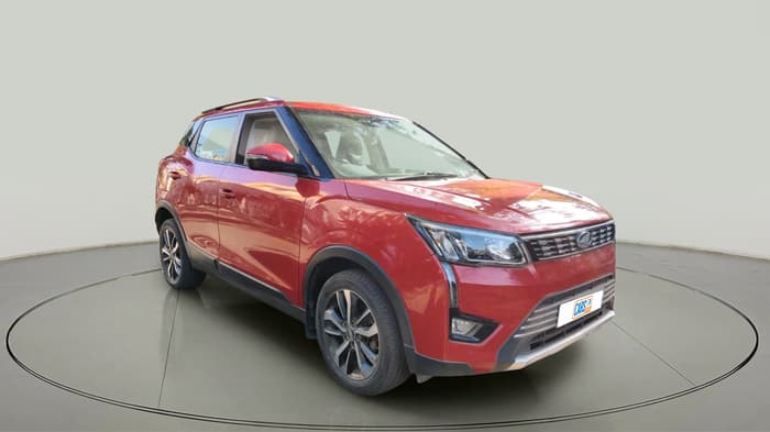 2019 Mahindra XUV300 W8 (O) 1.2 PETROL, Petrol, Manual, 32,984 km, exterior