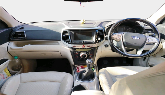 2019 Mahindra XUV300 W8 (O) 1.2 PETROL, Petrol, Manual, 32,984 km, interior
