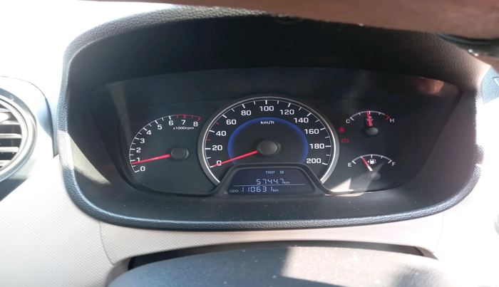 2014 Hyundai Grand i10 SPORTZ 1.2 KAPPA VTVT, Petrol, Manual, 1,10,631 km, interior