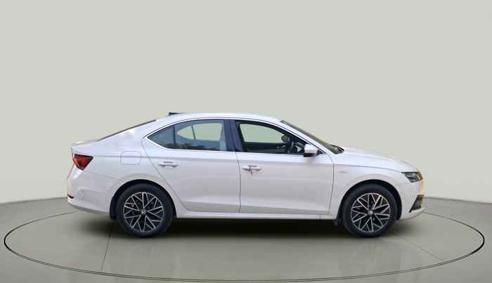 2022 Skoda Octavia L&K 2.0 AT, Petrol, Automatic, 18,347 km, exterior