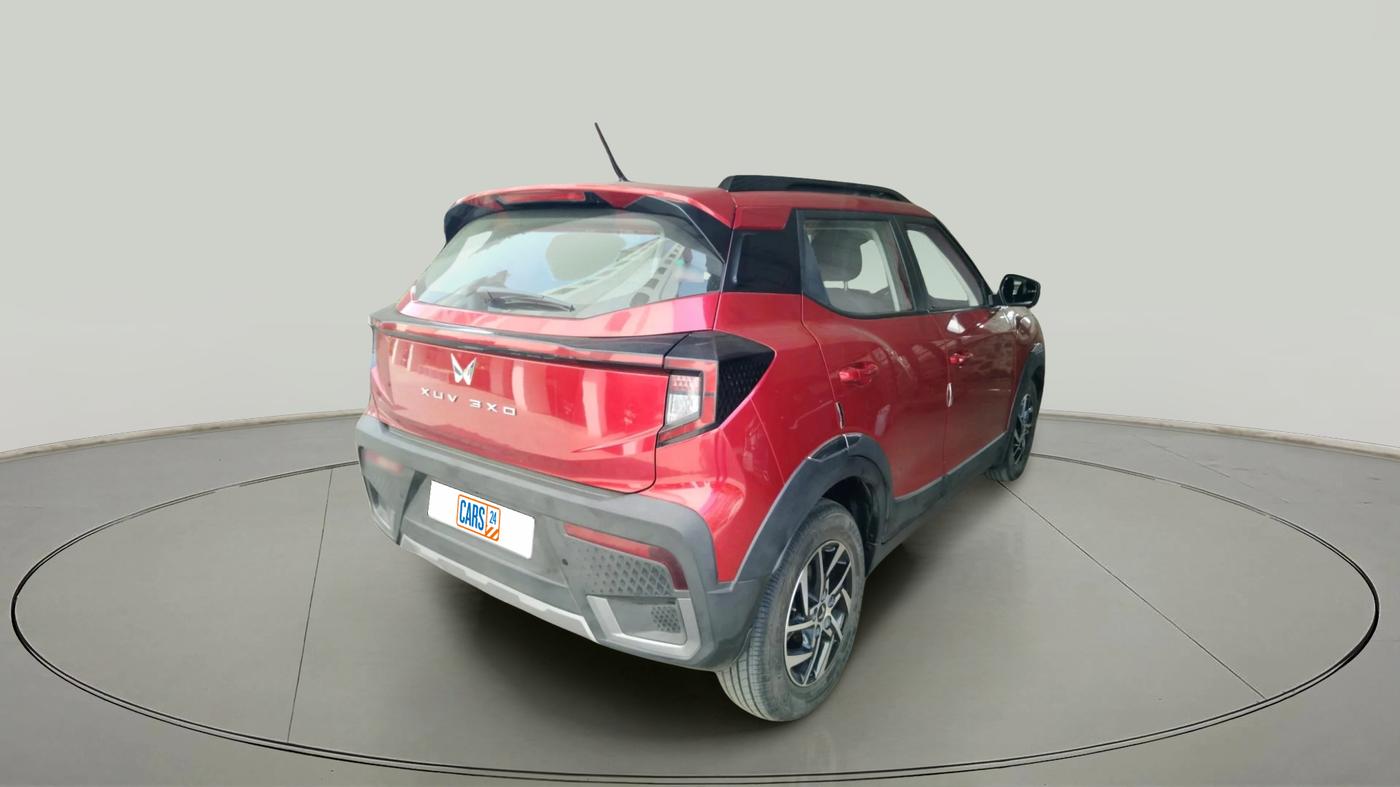 2024 Mahindra XUV 3XO AX5L 1.2 TGDi AT, Petrol, Automatic, 14,171 km, exterior