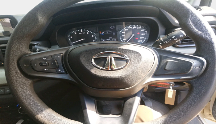 2022 Tata PUNCH ADVENTURE MT, Petrol, Manual, 46,304 km, interior