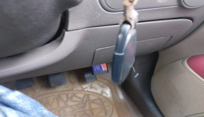 2013 Hyundai i10 MAGNA 1.2, Petrol, Manual, 98,659 km, interior