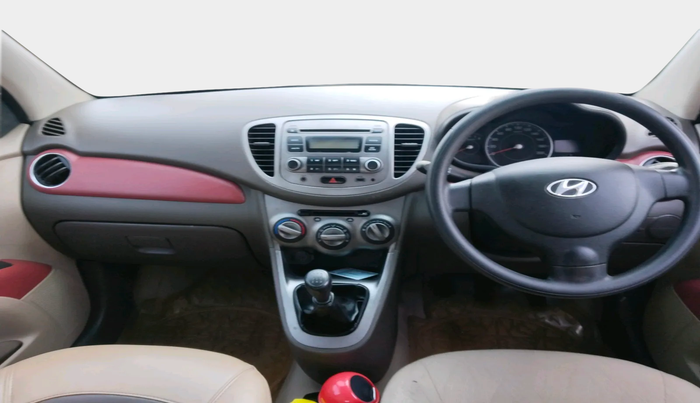 2013 Hyundai i10 MAGNA 1.2, Petrol, Manual, 98,659 km, interior