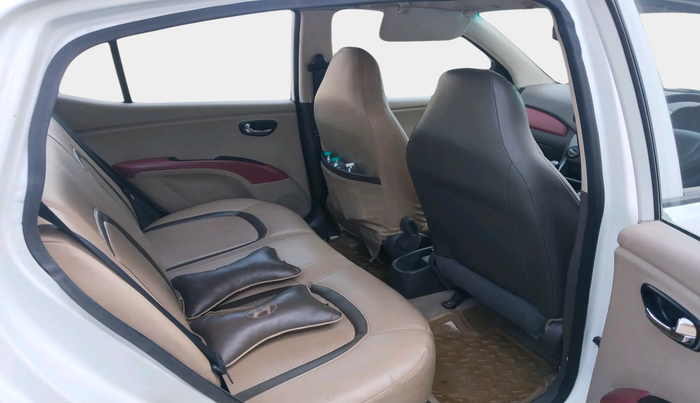 2013 Hyundai i10 MAGNA 1.2, Petrol, Manual, 98,659 km, interior