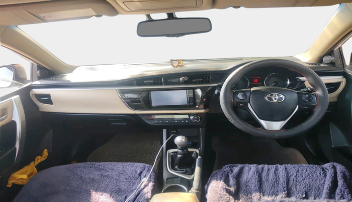 2014 Toyota Corolla Altis GL DIESEL, Diesel, Manual, 1,04,101 km, interior