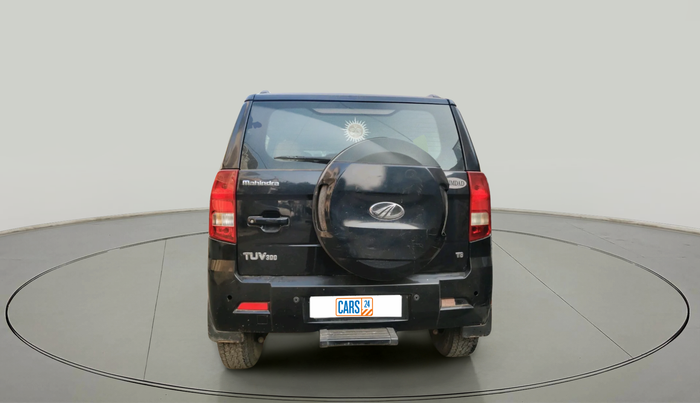 2017 Mahindra TUV300 T8, Diesel, Manual, 82,204 km, exterior