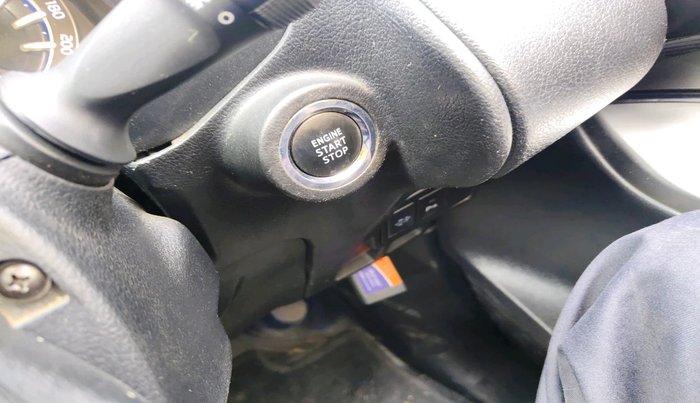 2021 Toyota Innova Crysta 2.4 ZX 7 STR, Diesel, Manual, 82,457 km, interior