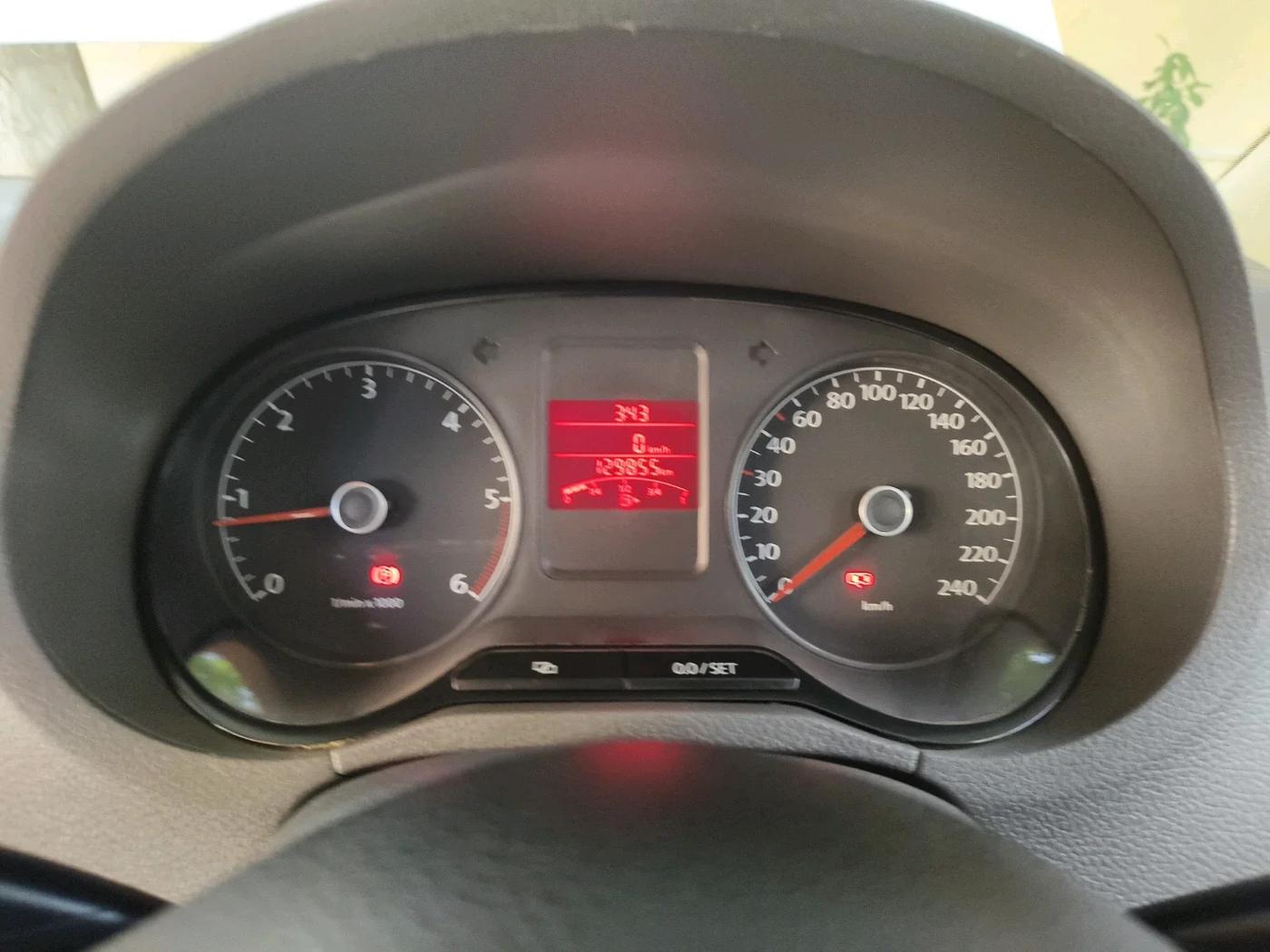 2012 Volkswagen Vento HIGHLINE DIESEL 1.6, Diesel, Manual, 1,29,855 km, interior