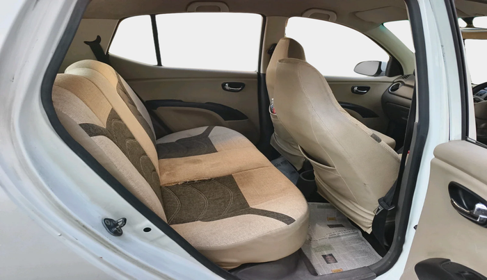 2013 Hyundai i10 MAGNA 1.2, Petrol, Manual, 82,886 km, interior