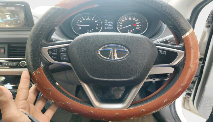 2017 Tata NEXON XZ PLUS DIESEL, Diesel, Manual, 26,731 km, interior