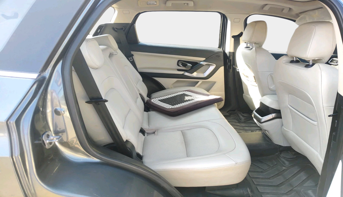 2021 Tata Safari XZA PLUS, Diesel, Automatic, 1,44,512 km, interior