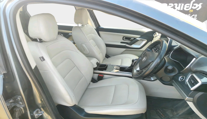 2021 Tata Safari XZA PLUS, Diesel, Automatic, 1,44,512 km, interior
