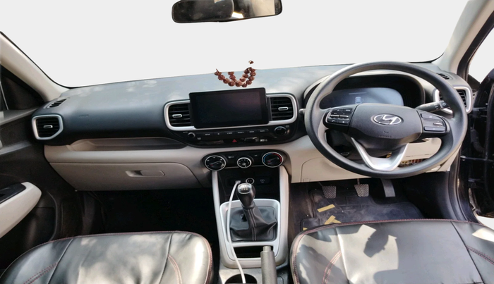 2023 Hyundai VENUE S 1.2, Petrol, Manual, 53,846 km, interior