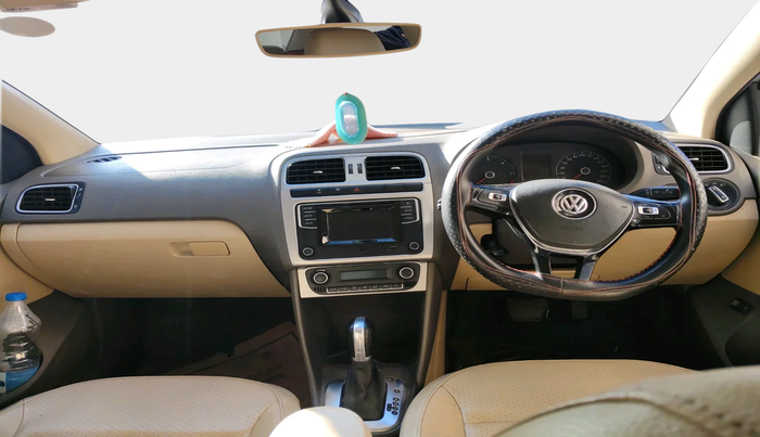 2016 Volkswagen Vento HIGHLINE 1.5 AT, Diesel, Automatic, 94,859 km, interior